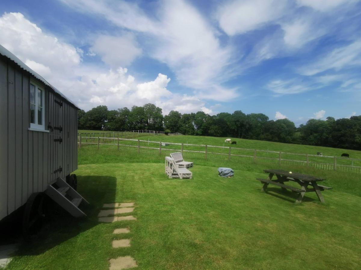 Molly Dishwasher Shepherds Hut Frant ภายนอก รูปภาพ