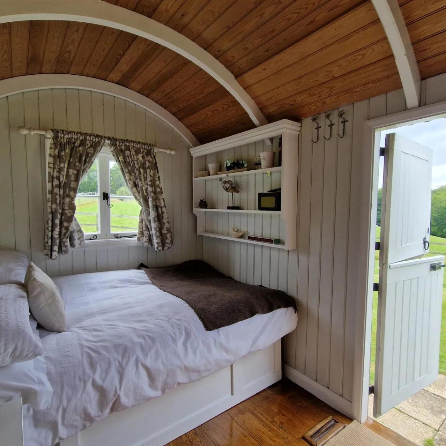 Molly Dishwasher Shepherds Hut Frant ภายนอก รูปภาพ